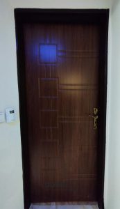 نمونه نصب شده درب داخلی توسط مجموعه دُرسی درب