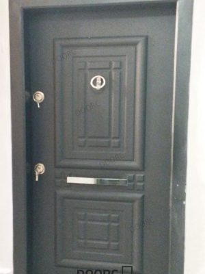 نمونه نصب شده درب فلزی توسط مجموعه دُرسی درب