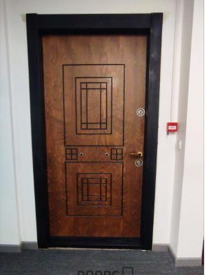 نمونه نصب شده درب صرافی تهران توسط مجموعه دُرسی درب